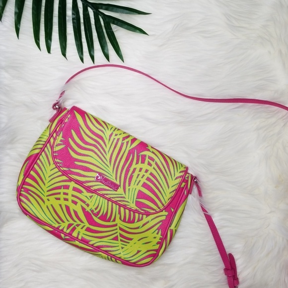 Vera Bradley Handbags - 🆕️ Vera Bradley crossbody palm fronds
